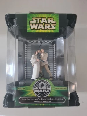 Star Wars: Silver Anniversary Luke Skywalker & Princess Leia Swing To Freedom - Image 1 of 4
