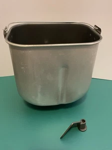 Sunbeam Bread Maker Replacement Parts Kneading paddle & Pan#5891 Great Condition - Picture 1 of 22