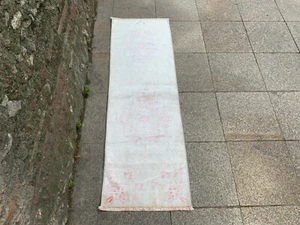 1'9'' x 5'5'' Faded Vintage Natural Rug Village Runner Handmade Runner.SKU:P1352 - Picture 1 of 10