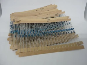 600Pcs Kit Set 30 Values x 20 Each 1/4W 1% Metal Film Resistors Pack 10R-1M OHMS - Picture 1 of 10