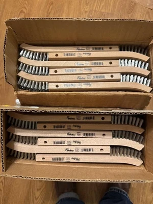  4 cajas de cepillos Weiler, 8-3/4 pulgadas, 2 x 9 filas, alambre SS, mango de madera curvado NUEVO Foto 1 de 4
