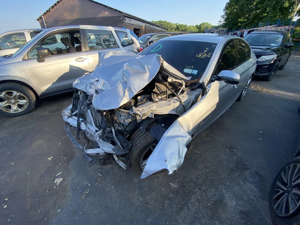 Used Differential Carrier Assembly fits: 2014 Bmw 535I gasoline AWD rear 3.08 ra - Image 1 of 4