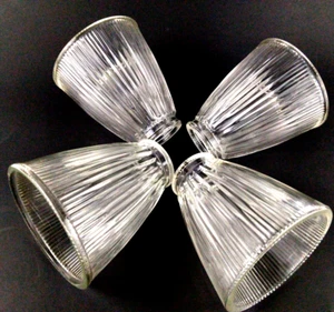 Lot of 4 Vintage Pattern Clear Glass Ribbed Lamp Fan Replacement Shades 2in Fit - Bild 1 von 12