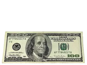 U.S. 1996 $100 FEDERAL RESERVE NOTE, CRISP, S/N AF 77849217 B (#482) - Picture 1 of 2