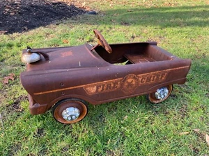 Pedal Car Vintage Fire Chief 1950s Style Nice All Original Metal Patina - Picture 1 of 8