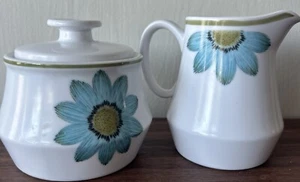 Noritake Up-Sa Daisy China Daisy Creamer & Sugar Bowl with Lid Blue Flowers - Picture 1 of 10