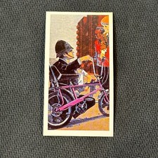 1977 Brooke Bond Tea Card Singles - B31 - Police File