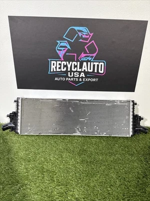 Radiador de refrigeración central Lamborghini Huracan LP610 AUDI R8 2015-22 4S0121254B #054 Foto 1 de 4