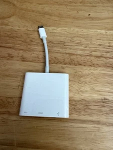 Apple MUF82AM/A USB-C Multiport Adapter - Photo 1/2