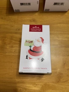 Hallmark 2025 Santa’s Favorite Treats exclusivo para miembros de KOC nuevo en caja - Imagen 1 de 4