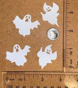 👻20 pequeños adornos troquelados de papel cartulina GHOSTS. HALLOWEEN - Imagen 1 de 10