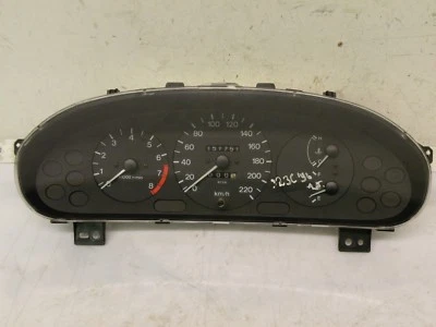 Velocímetro MAZDA 323 C 1995 1.5 GASOLINA CUADRO DE INSTRUMENTOS VELOCÍMETRO KM/H Foto 1 de 4