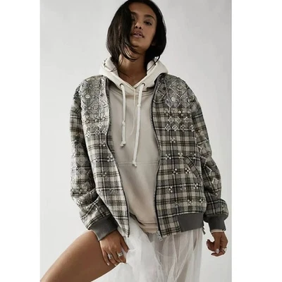 Nueva Chaqueta Bomber Free People Louie Embellecida DE GRAN TAMAÑO $458 MEDIANA Gris  Foto 1 de 4
