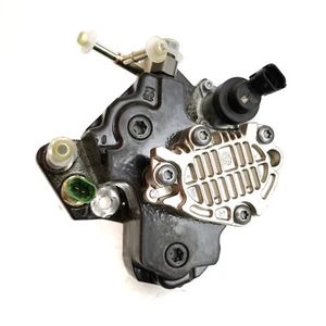 NEU GENUINE Hochdruckpumpe Bosch 0445010105 0986437335 Toyota 1,4D Corolla Yaris - Picture 1 of 5