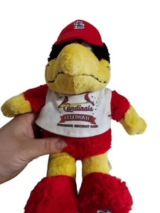"Fredbird Cardinals Build a Bear St Louis MLB 13"" Peluche Cumpleaños Bash" - Imagen 1 de 4