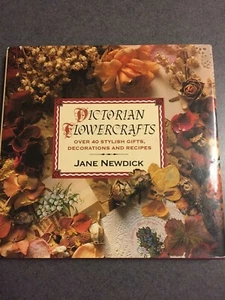 Victorian Flowercrafts: Over 40 Stylish Gifts, Decorations and Recipes Hardcover - Bild 1 von 6