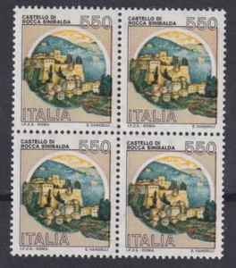 ITALIA 1984 Quartina Castelli da Lire 550 con dent. 13 1/4 / P3030 - Imagen 1 de 1