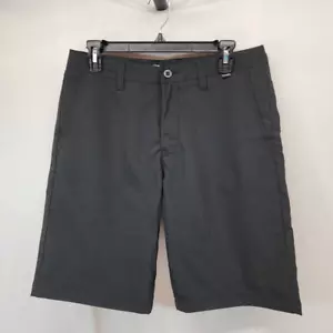 Travis Mathew Size 30 Black Hefner Cool Tech, Quick Dry Shorts New Golf - Picture 1 of 9