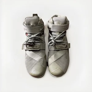 Nike Lebron Soldier IX 9 PRM Olive Green Basketball Shoe Men's Sz 8.5 LBJ James - Picture 1 of 8