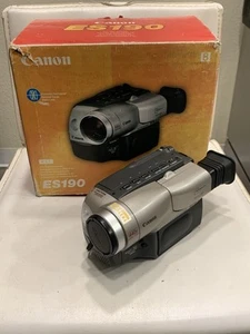 Caméscope vidéo Canon ES190 ES190A 8mm transfert vidéo avec accessoires - Photo 1 sur 16