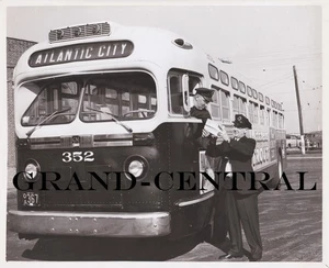 ORIGINAL 1955 ATLANTIC CITY TRANSPORTATION CO ATC PHOTO GM BUS ATLANTIC CITY NJ - Picture 1 of 1