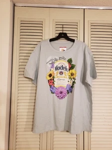 NUEVO CON ETIQUETAS Modelo Especial Cerveza Camiseta Verde Mujer XL Con Cerveza Koozie NUEVA LEER - Imagen 1 de 7