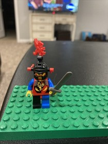 1994 LEGO Dragon Master cas011 Castle Knight Minifigure W/Sword 1794 6076 6082