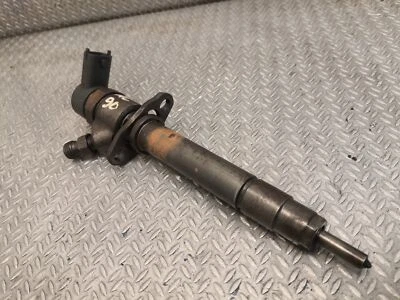 Inyector de combustible VOLVO XC90 I 8658352 2.4 diésel 120kw 2003 Foto 1 de 4