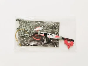Neu mit Etikett Disney Store Cruella Film Emma Stone 2021 Sammlerschlüssel - IN HAND! - Bild 1 von 2