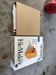 FileMaker Pro 3.0 Vintage PowerPC Mac PPC Macintosh Floppy Version With Manual - Picture 1 of 5