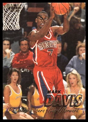 Tarjeta de baloncesto Fleer Mark Davis #87 Philadelphia 76ers 1997 Foto 1 de 2