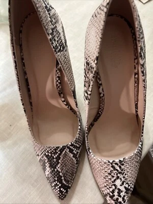 Charlotte Russe Black & White New Snake Skin Pointed Toe Stiletto Heel Sz 10 - Image 1 of 4