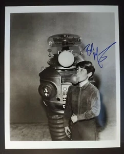 FOTOGRAFÍA 8X10 FIRMADA POR BILLY MUMY Y ROBBY EL ROBOT CERTIFICADO DE AUTENTICIDAD DE POR VIDA WILL ROBINSON. - Imagen 1 de 3