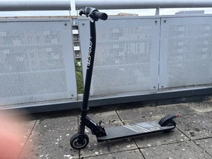 Zinc Eco 6" Folding Electric Scooter Black ZC06805 - for parts - Picture 1 of 11