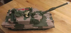 Toys R US Madian Head Sentinel 1 Recoiling War Tank.w/ Gunner,lights Tested - Picture 1 of 12