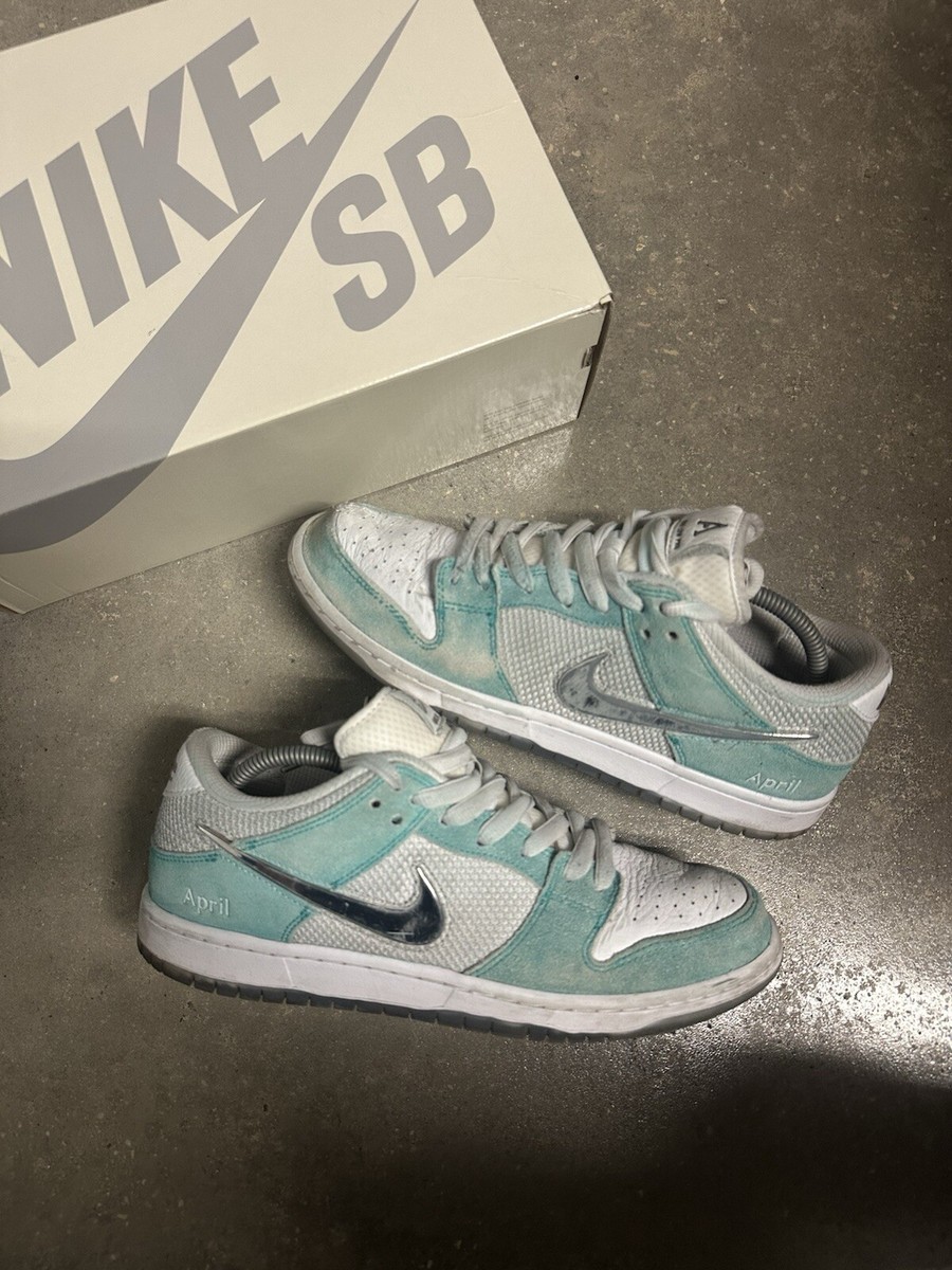 Nike SB Dunk Low x April Skateboards Turbo Green for Sale Nike SB Dunk Low x April Skateboards Turbo Green for Sale