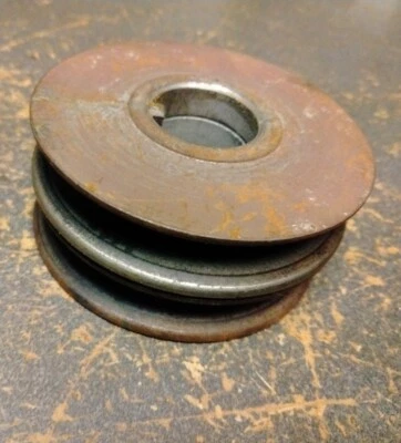 OEM Cub Cadet 1130SE Soplador de Nieve 2 3/4" Diámetro 7/8" Diámetro Juego de Poleas de Motor Foto 1 de 4