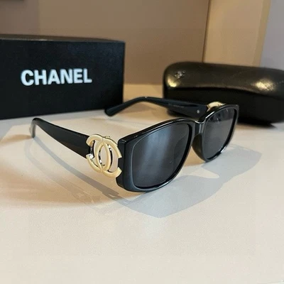 Chanel Women's Classic Sunglasses Black Frame 2615/60-17-147 - Image 1 of 4