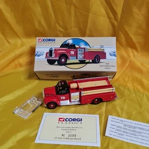 Vintage Corgi Classics 98450 ChicagoFire Department Mack B Series Fire Truck - Picture 1 of 8