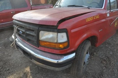 Driver Left Headlight From 8501 GVW Fits 92-97 FORD F250 PICKUP 764009 - Image 1 of 4