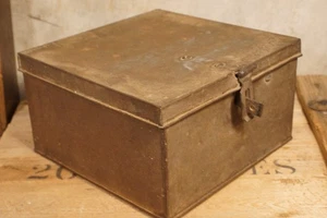 Antique Metal Biscuit Tin Container with Locking Latch - Picture 1 of 11