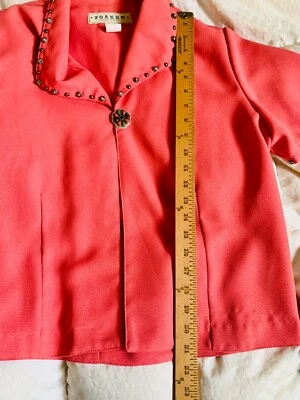 YOAKUM Double D Ranch Top Women's Boxy Cropped Top w/studs Western wear, size M - Image 1 of 4