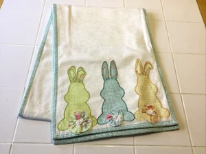 Ostern Tischläufer weiß Hasenrücken Applikationen mit Gingham Borte 73,5 x 13,5" - Bild 1 von 8