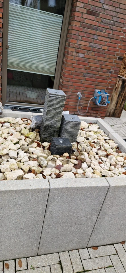 Granit Springbrunnen  3 teiliger Säulenbrunnen LED Steinbrunnen - Bild 1 von 1