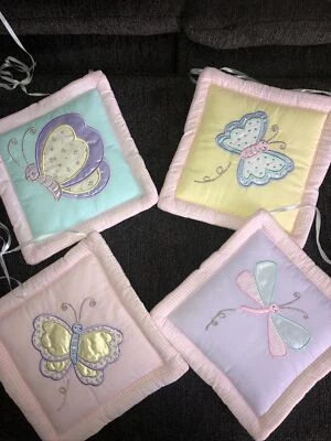 Colgantes de pared suaves con cintas a cuadros de guinga Kidsline Gossamer Wings mariposa Foto 1 de 4