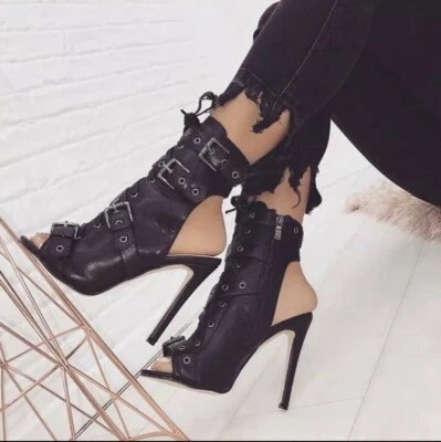 High Heel Boots Neu Schwarz - Bild 1 von 4