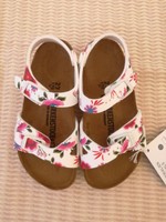 white birkenstocks size 34