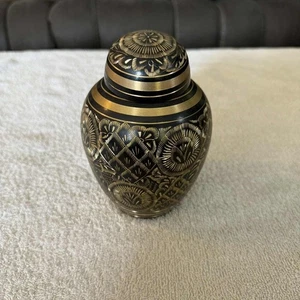 Urne schwarz gold geätzt Dekor - Bild 1 von 10