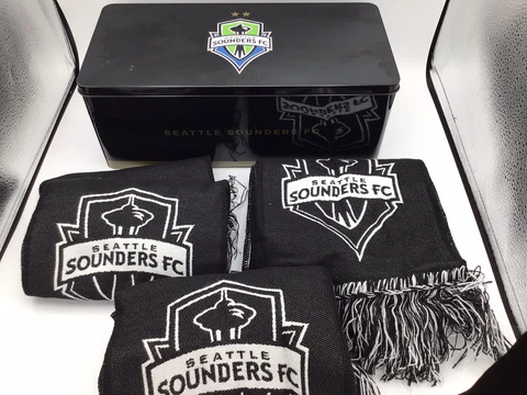 Seattle Sounders FC 2020 Season Ticket Member Scarf Lot 3 with Tin Box Cover