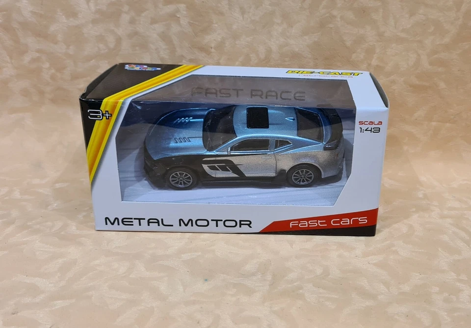 AUTO AZZURRA ARGENTO NERA MODELLINO IN METALLO SCALA 1:43 RETROCARICA cod.26861 - Immagine 1 di 1